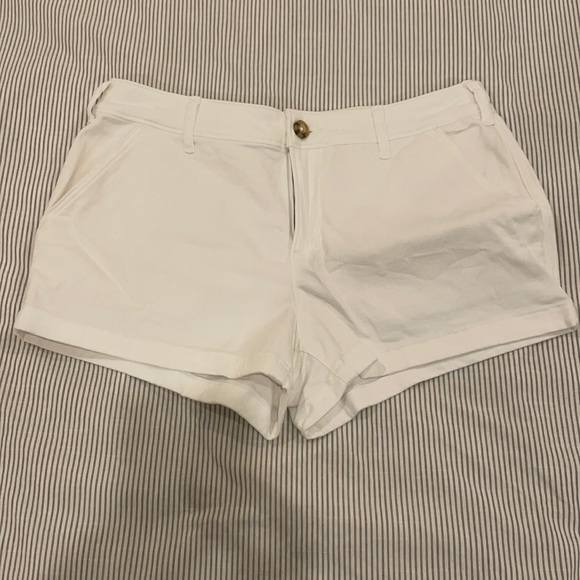 ABERCROMBIE & FITCH: white shorts x 2 - Picture 2 of 7